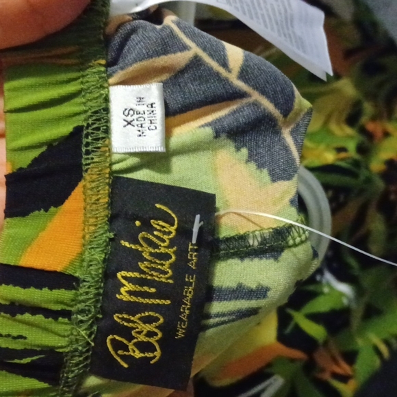 Bob Mackie Tropical Paradise Colorful Knit Stretch Gaucho Pants Cropped Size XS - Picture 3 of 3